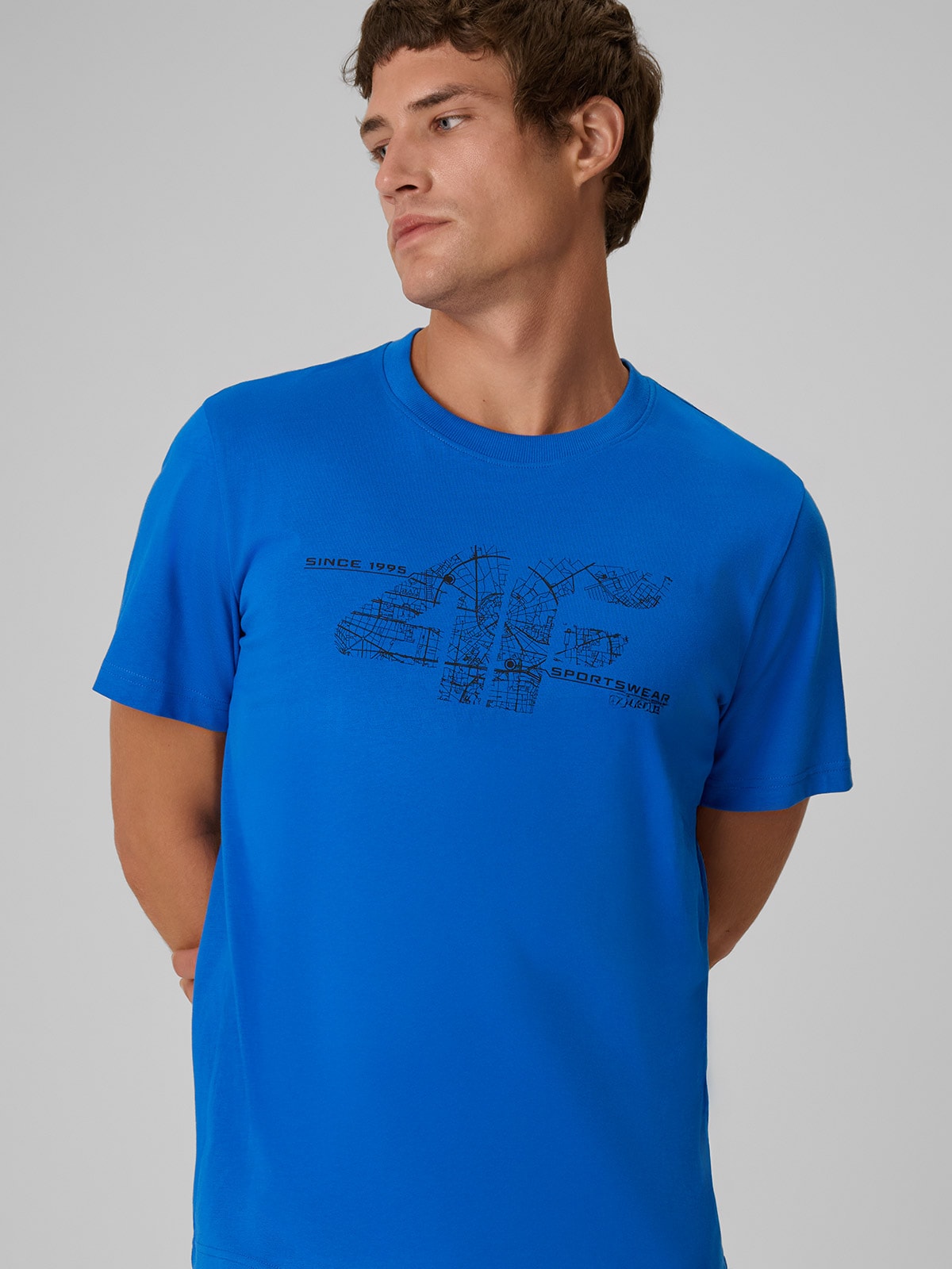 4F T-shirt regular z nadrukiem męski - niebieski XXL