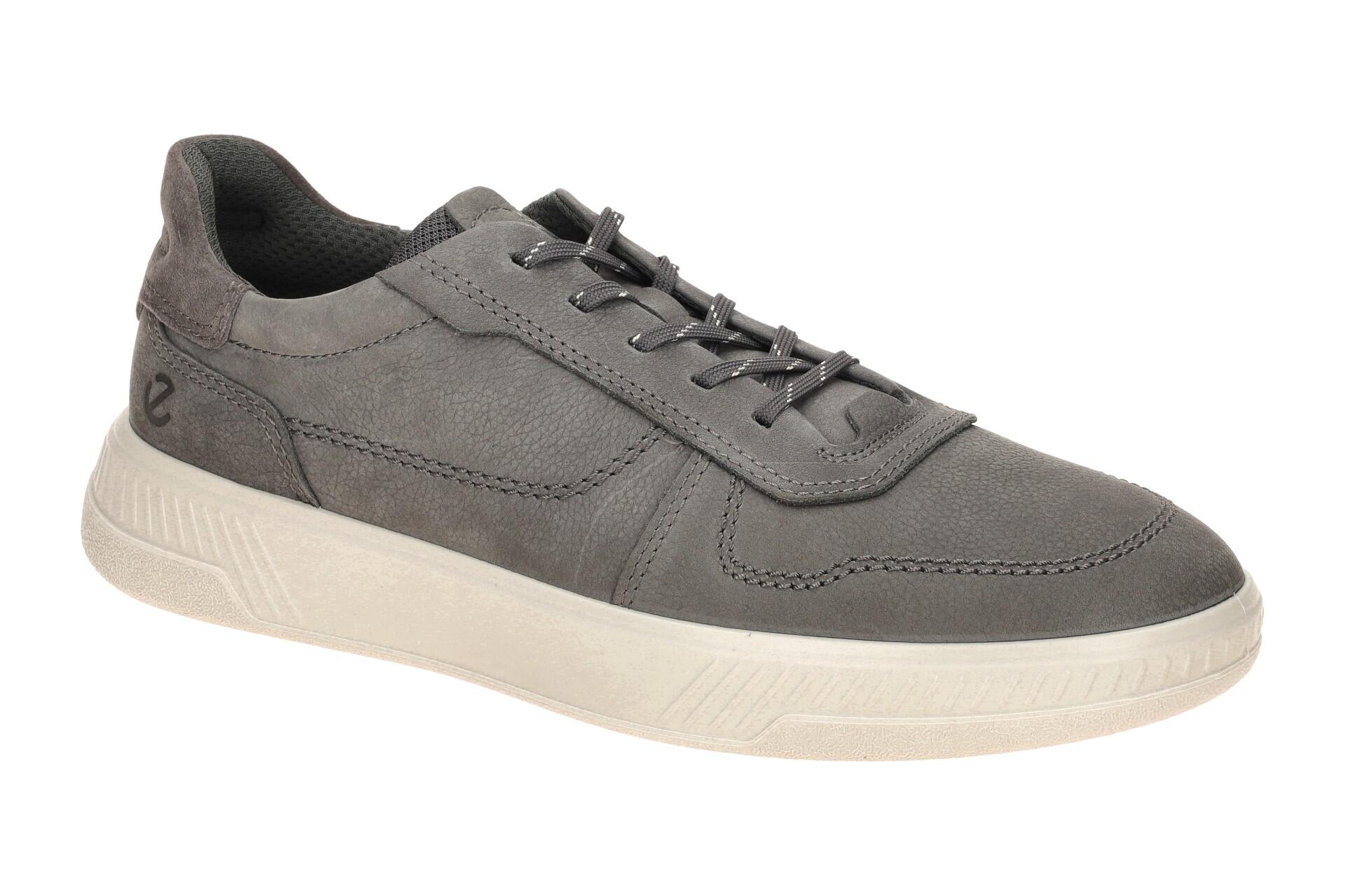 Baskets Ecco Move