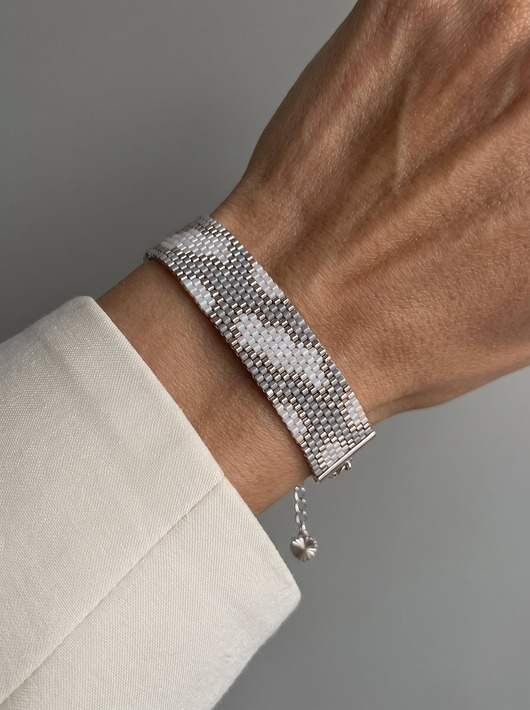 Szaro srebrna bransoletka z koralików Miyuki - snake pattern