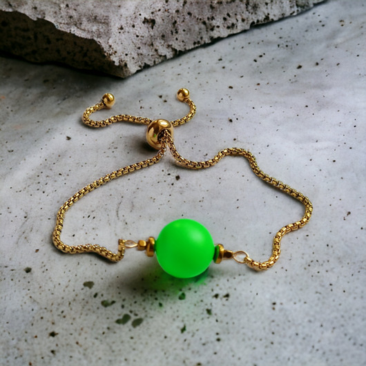 Swarovski neon pearls : ONE : neon green