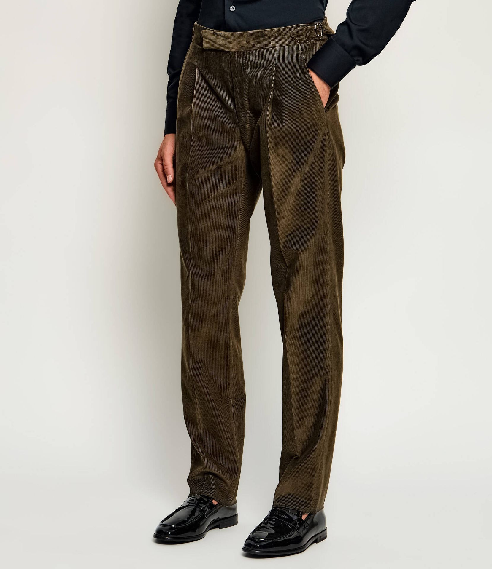 Tombolini Spodnie Tapered fit sztruks