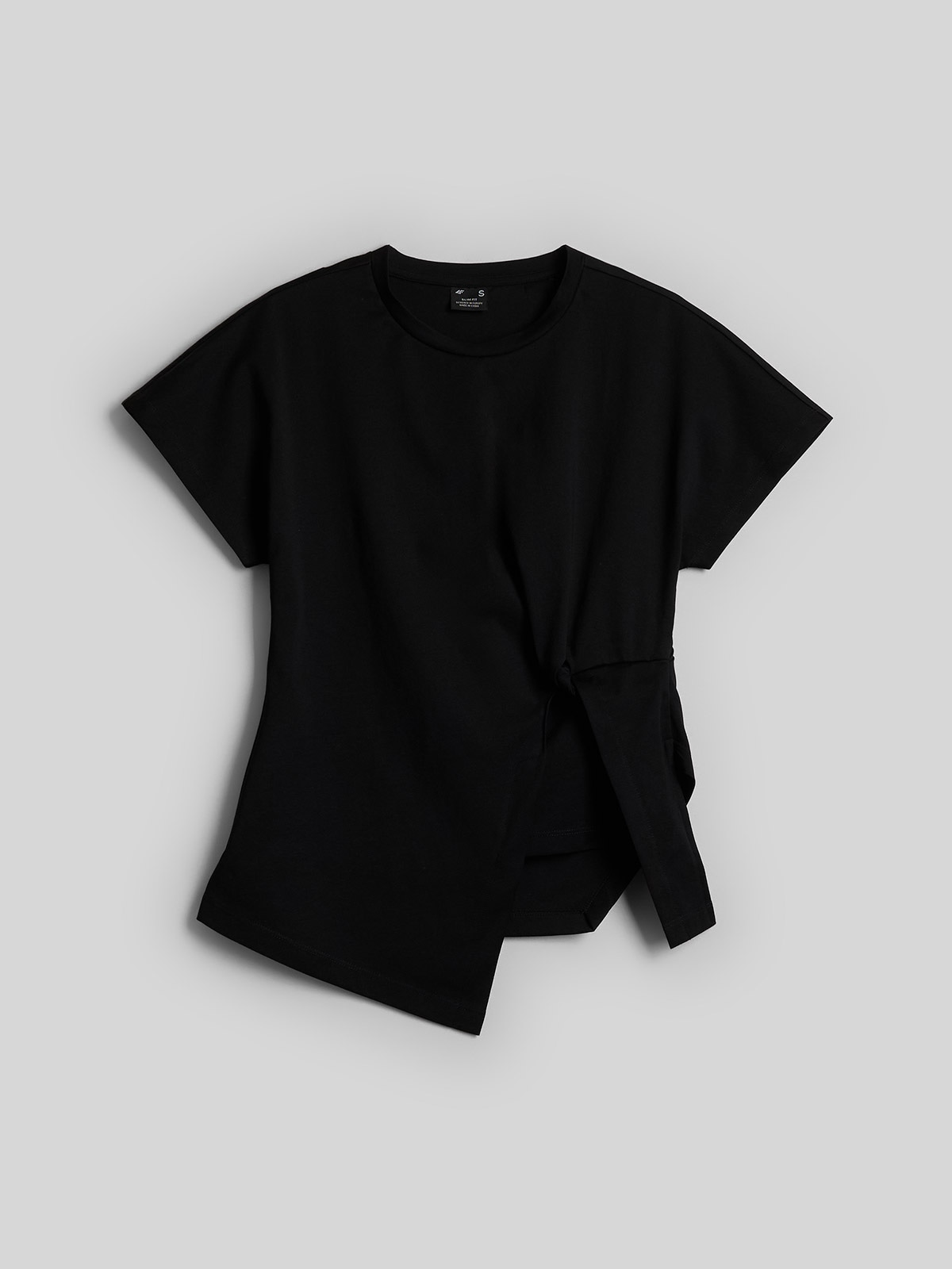 4F T-shirt slim z marszczeniem damski - czarny XS