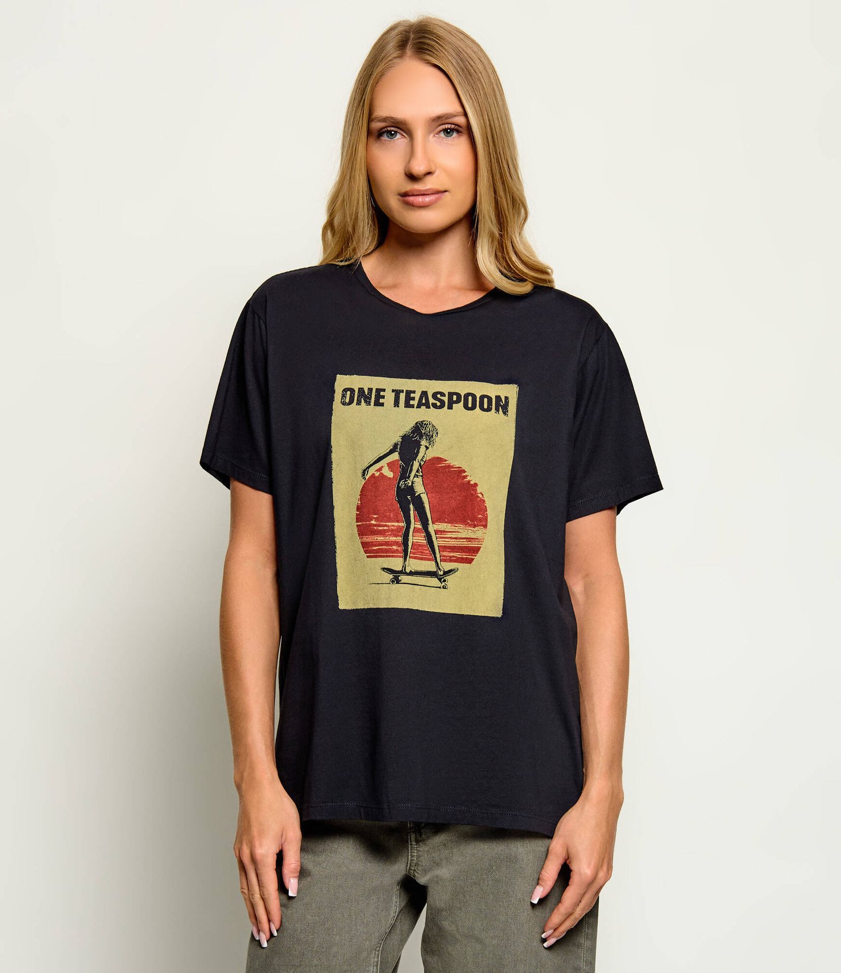 One Teaspoon T-shirt Skater Girl Oversize fit