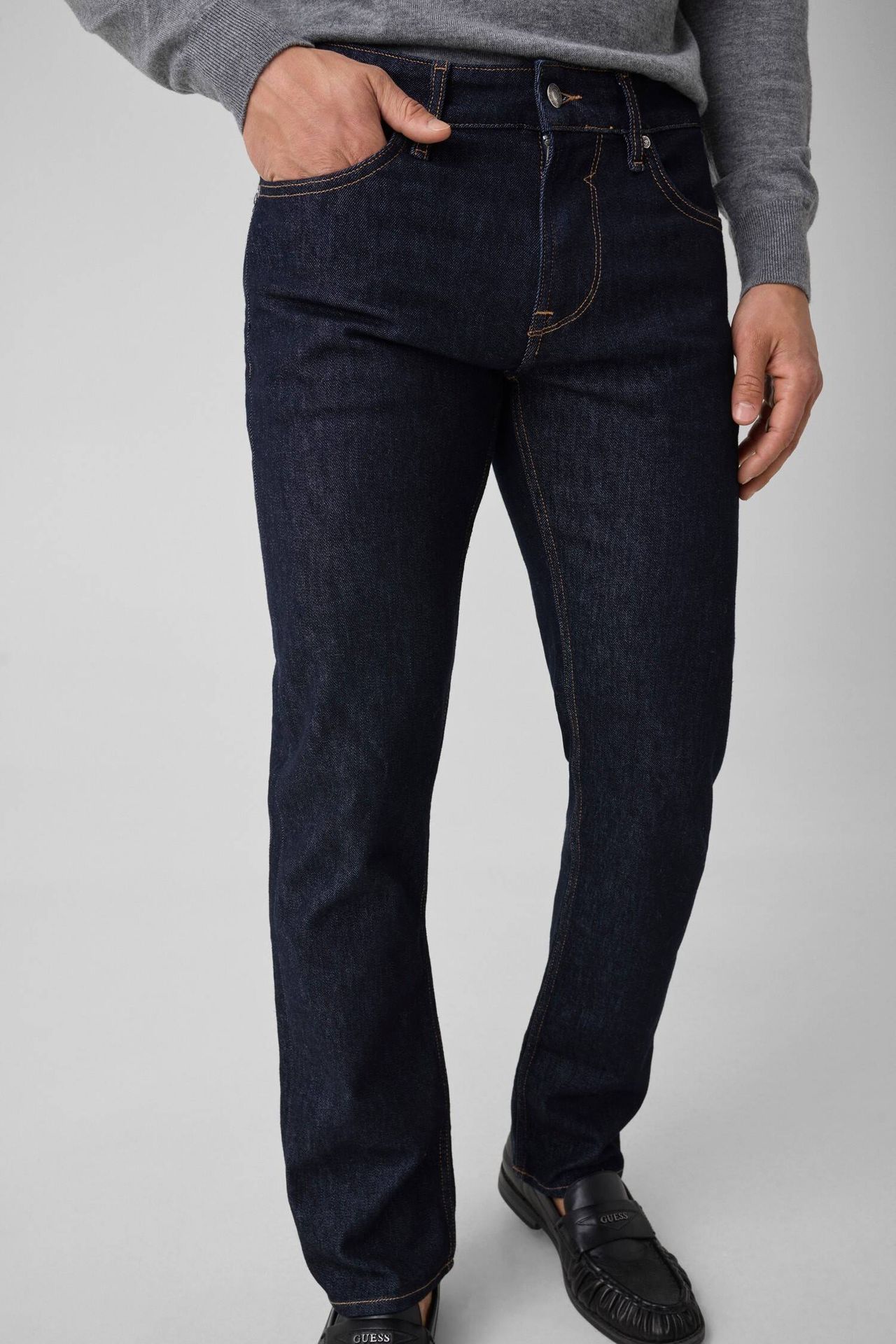 GUESS Jeansy AS2 Finnley Slim Fit