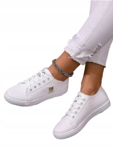 SHEIN BIAŁE TRAMPKI DAMSKIE NA SZNUROWADŁA 39,5 11DB