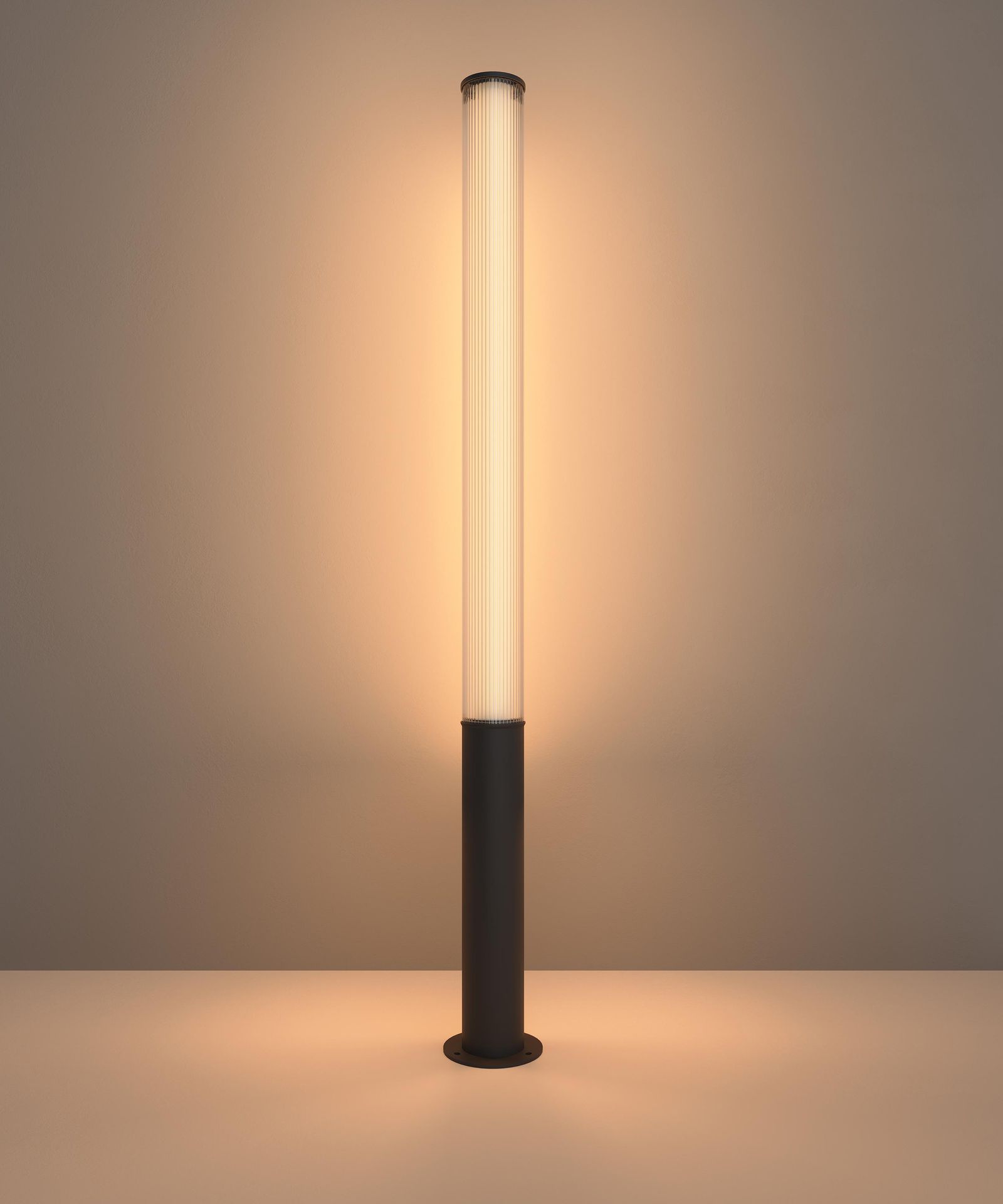Maxlight F0066 Gardenia 32W IP65 Ogrodowa Stojąca czarny