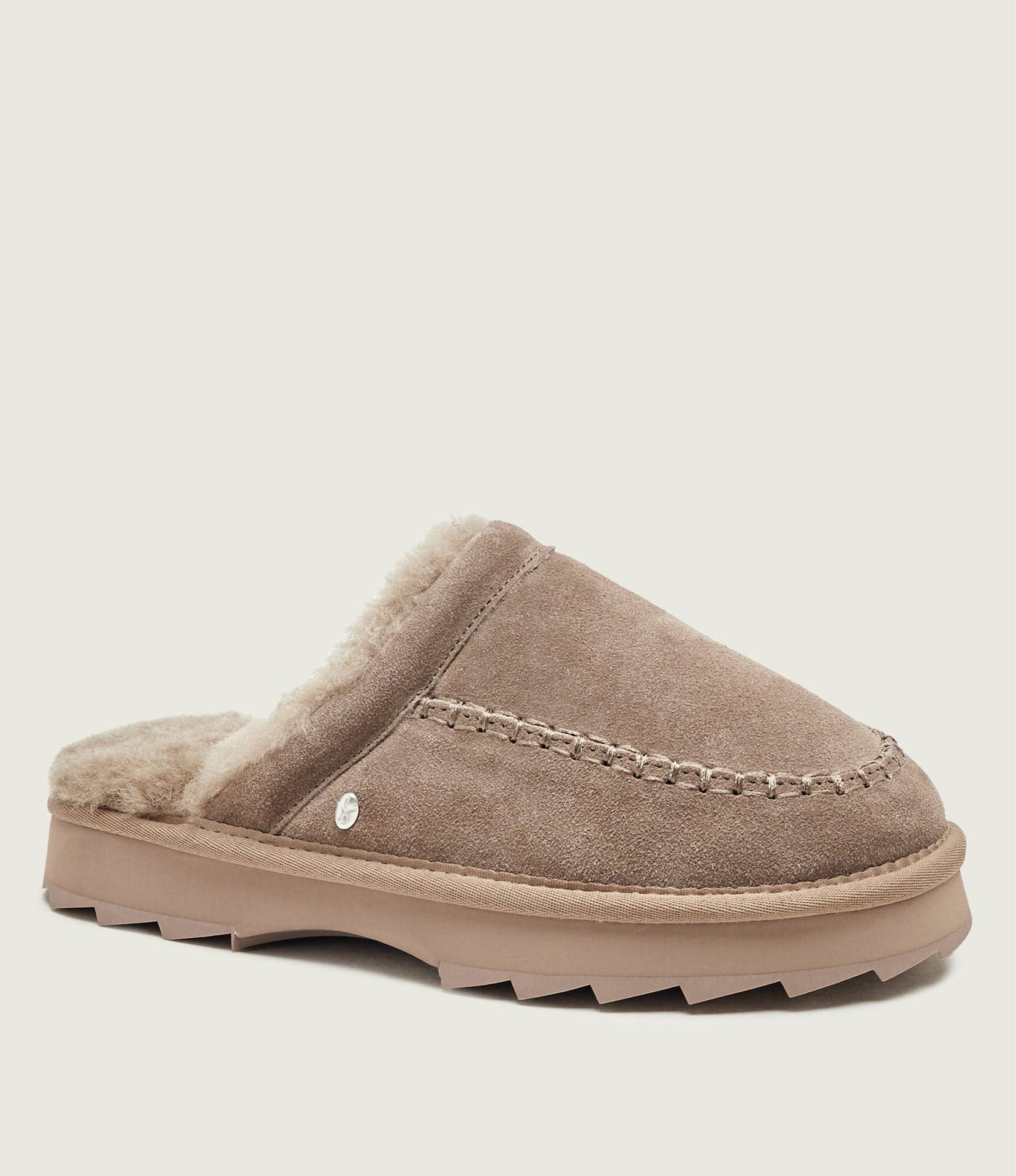 EMU Australia Ocieplane obuwie domowe Sharky Slide zamsz shearling