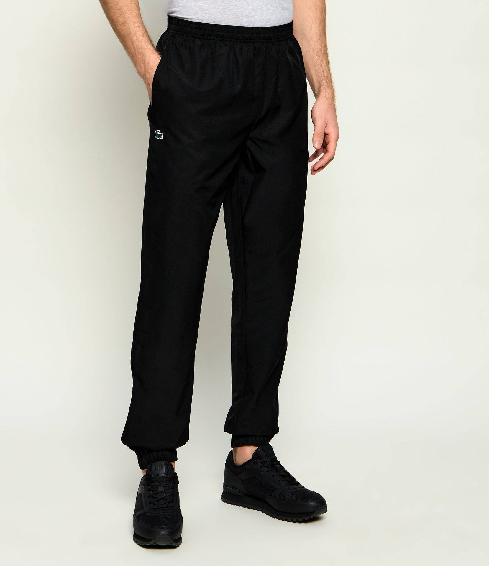 Lacoste Spodnie dresowe Relaxed fit