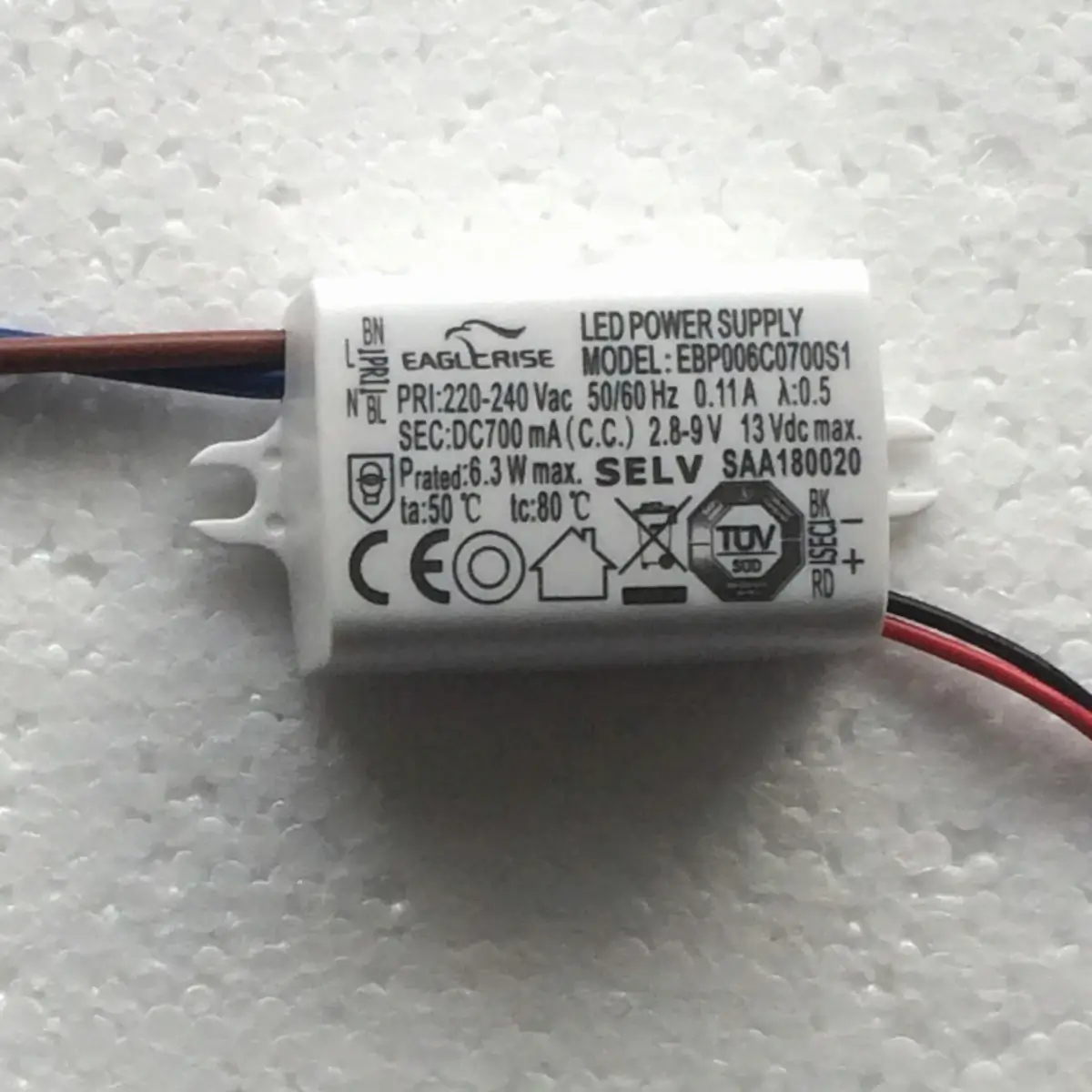 Zasilacz wewnętrzny do lamp ledowych 2700 1-2x3W 230V biały