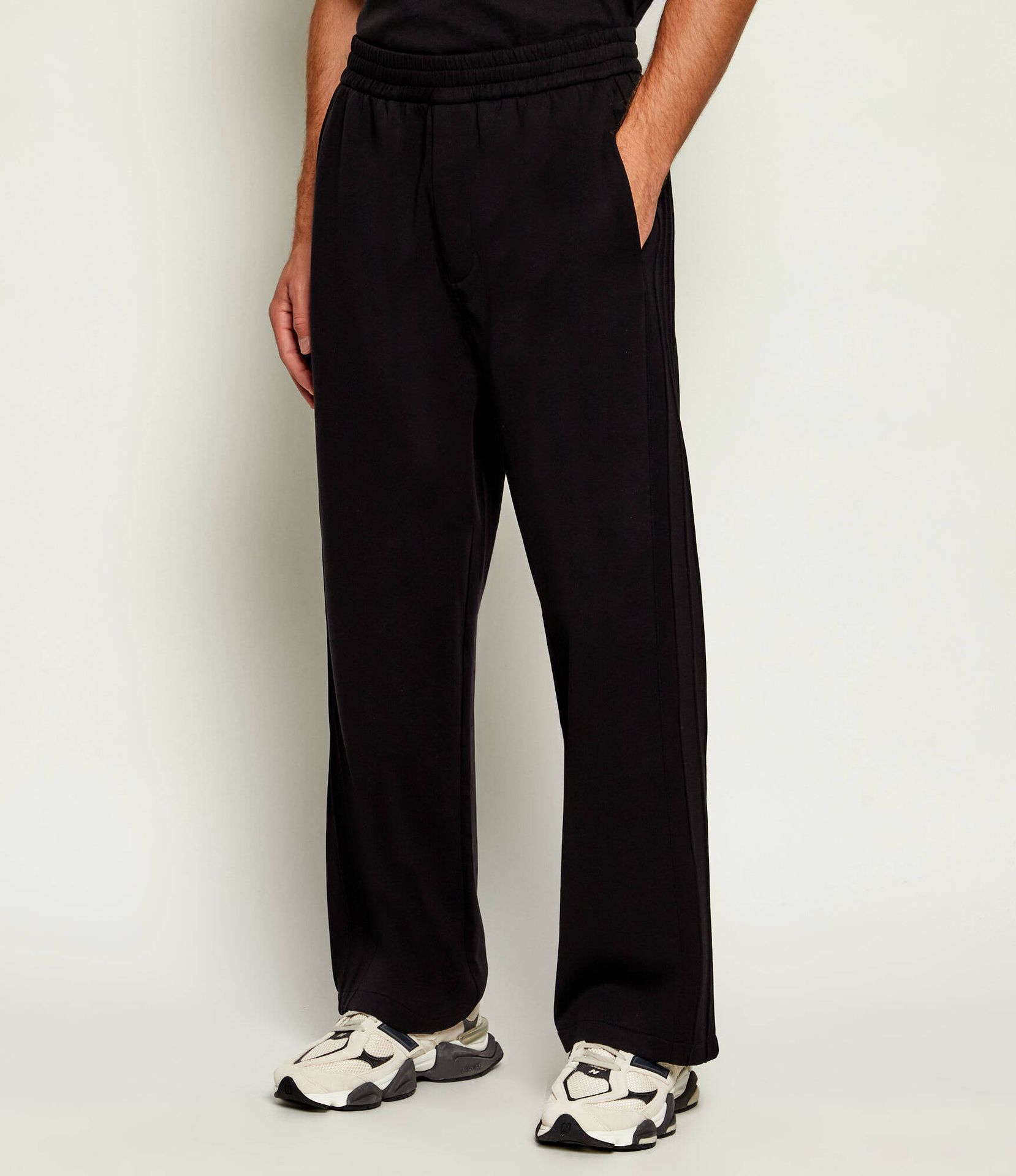 Emporio Armani Spodnie dresowe Relaxed fit