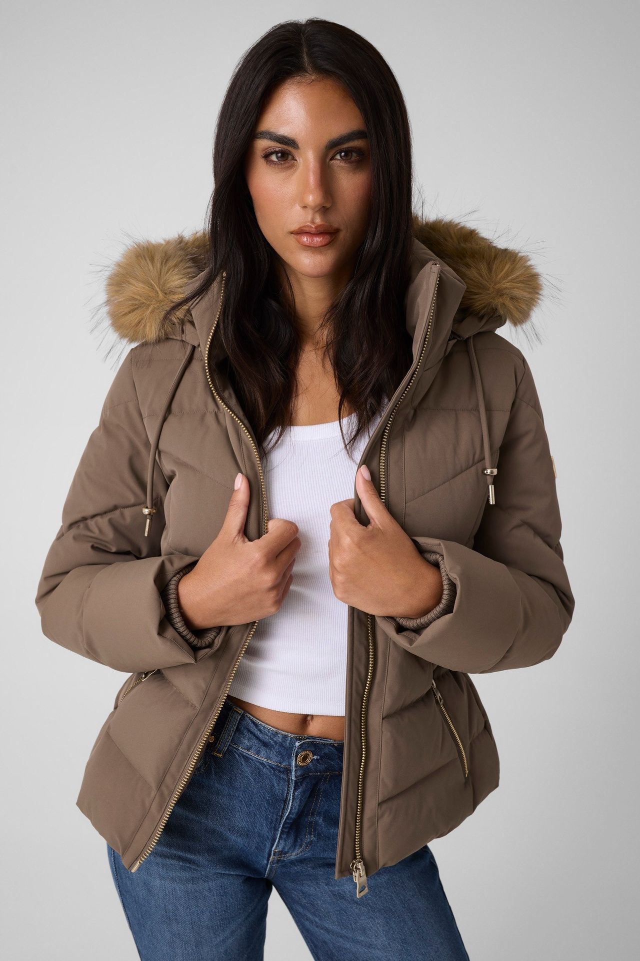 GUESS Kurtka New Fatema Regular Fit