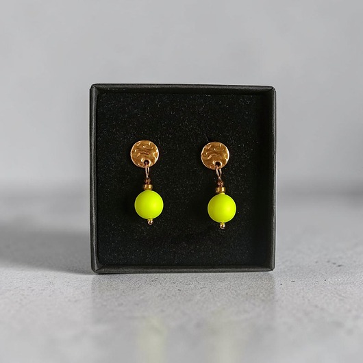 Swarovski neon pearls : neon yellow : drobne sztyfty