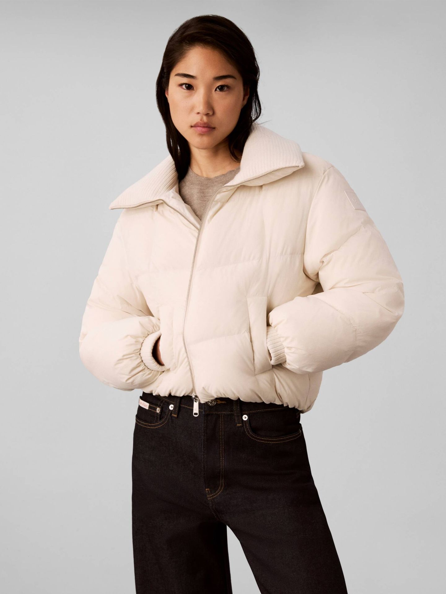 Calvin Klein Jeans Puchowa kurtka Cropped Fit