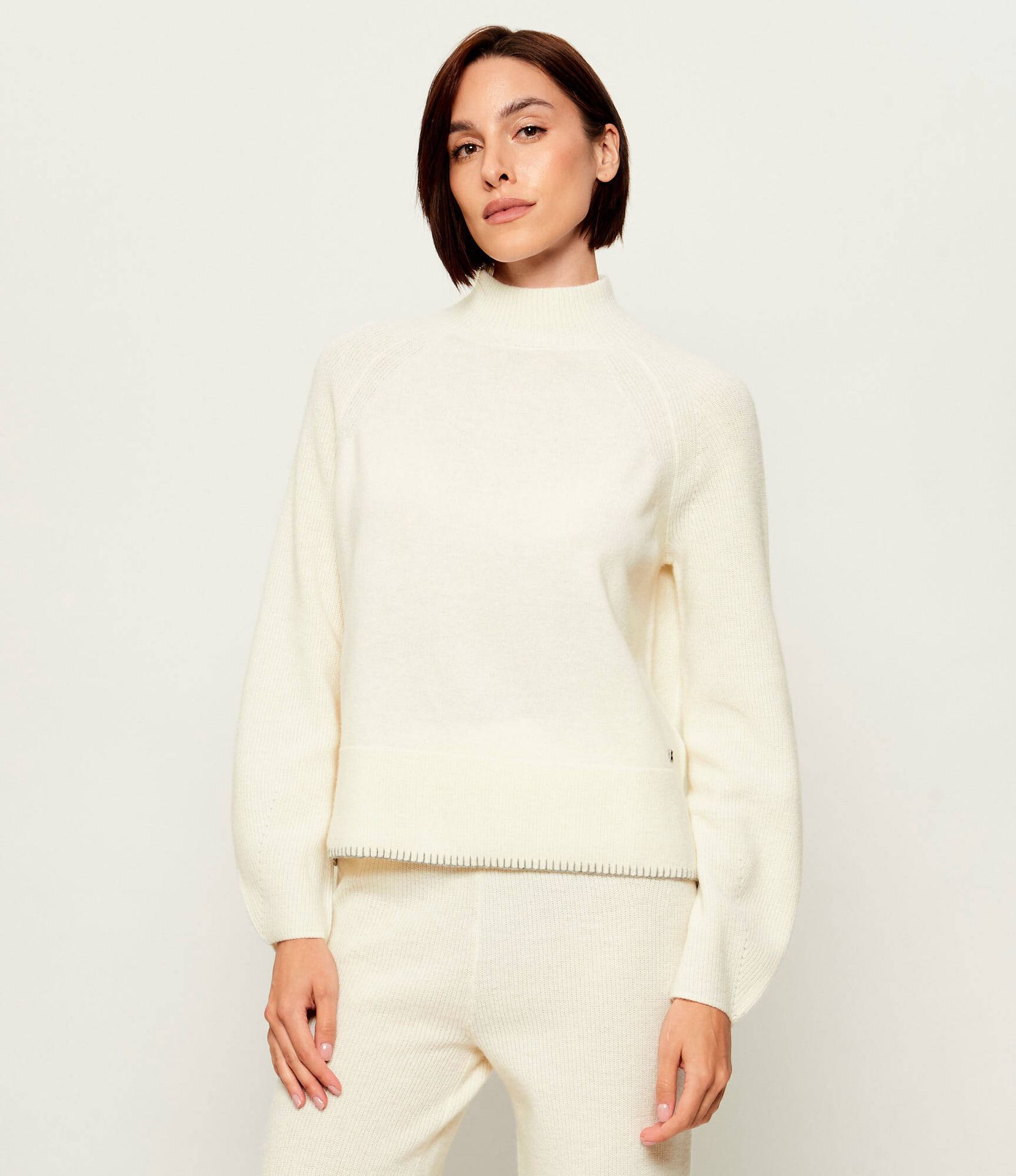 Bogner Wełniany półgolf Lena Regular Fit