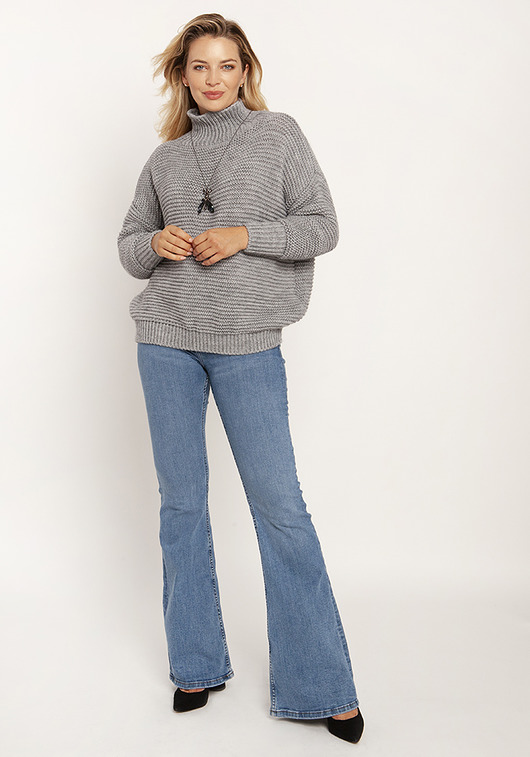 Obszerny sweter z golfem - SWE246 szary