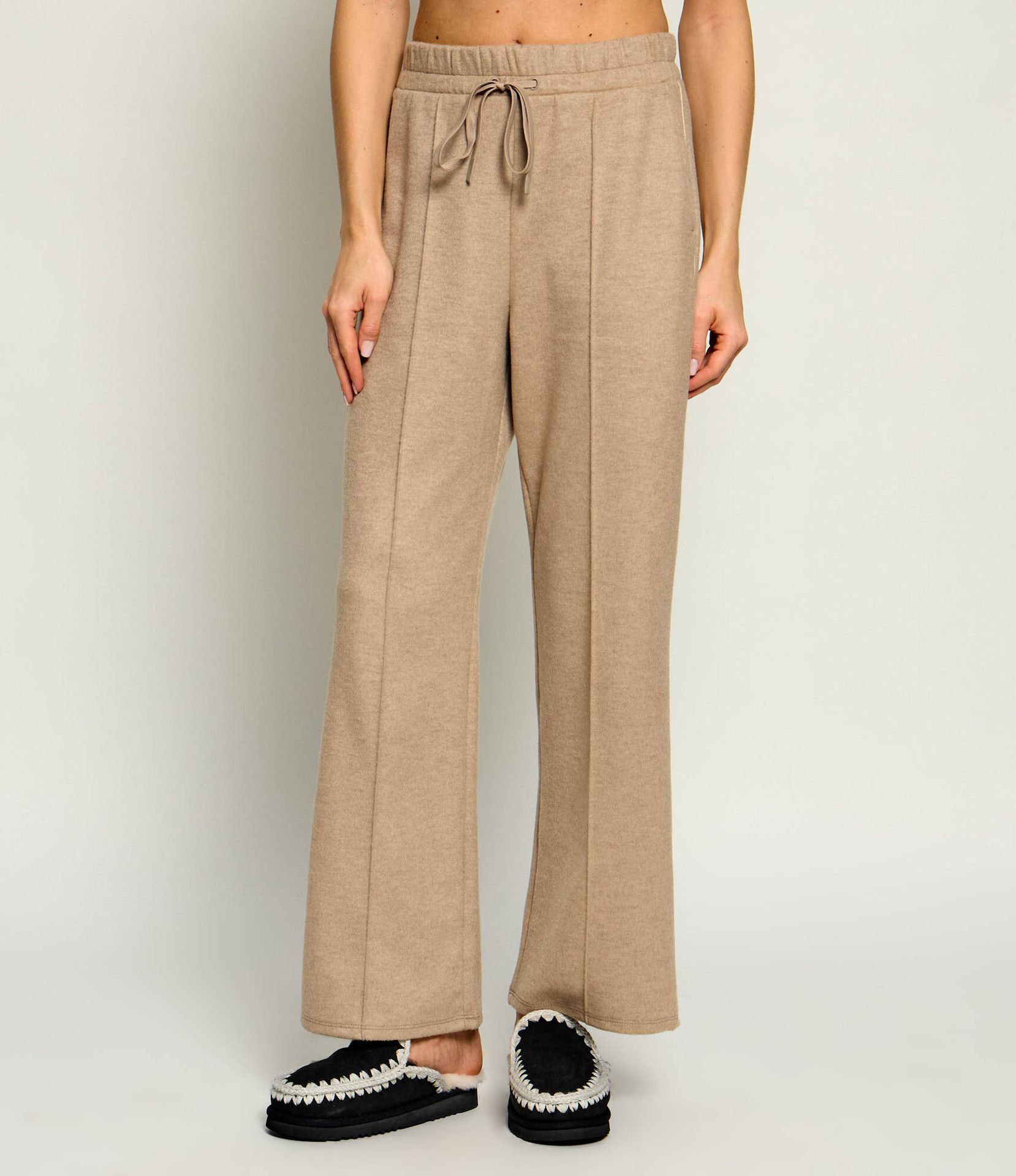Weekend MaxMara Spodnie dzianinowe Wkdtenda Regular Fit z dodatkiem wełny