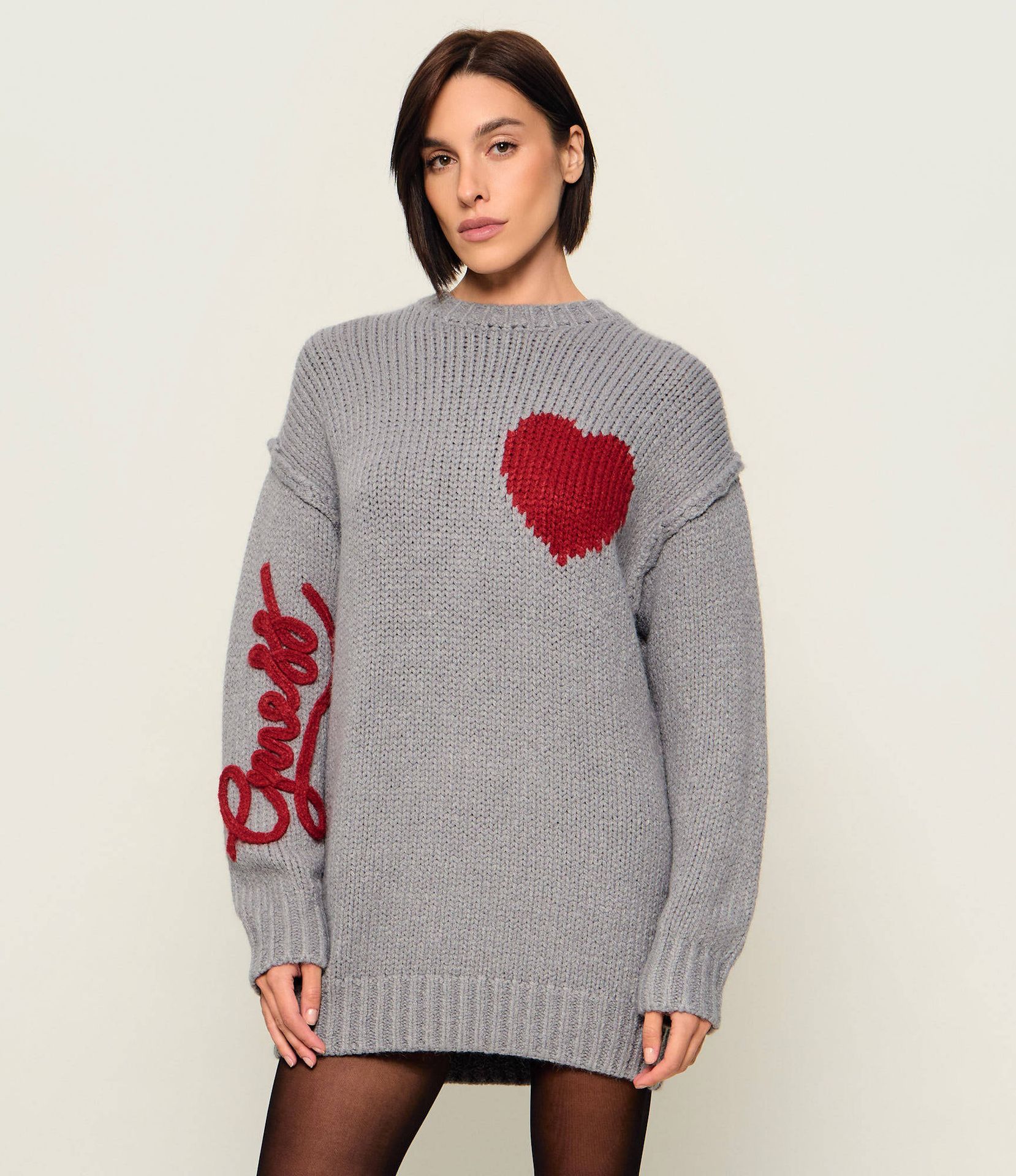 GUESS Sweter Anita Heart Relaxed fit z dodatkiem wełny