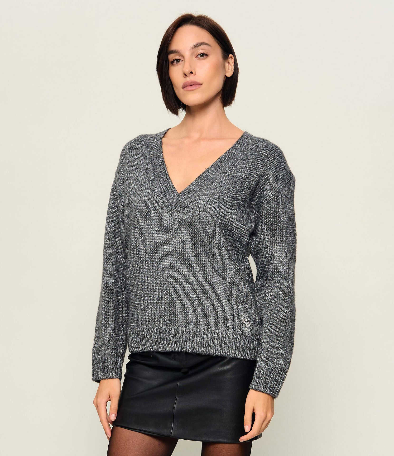GUESS Sweter Jolene Regular Fit z dodatkiem wełny