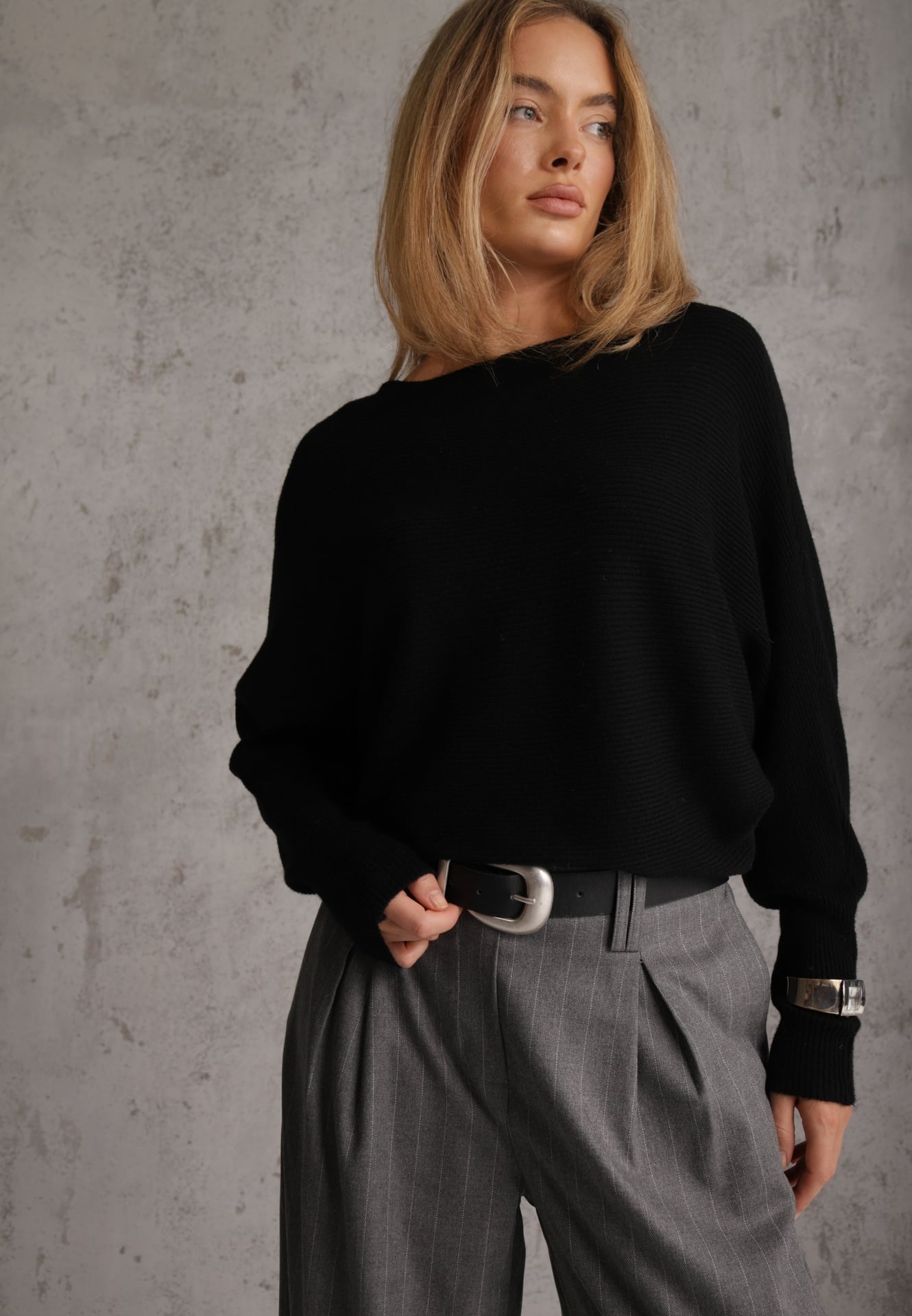 Czarny Basic Sweter Nietoperz z Wiskozą Rosanel