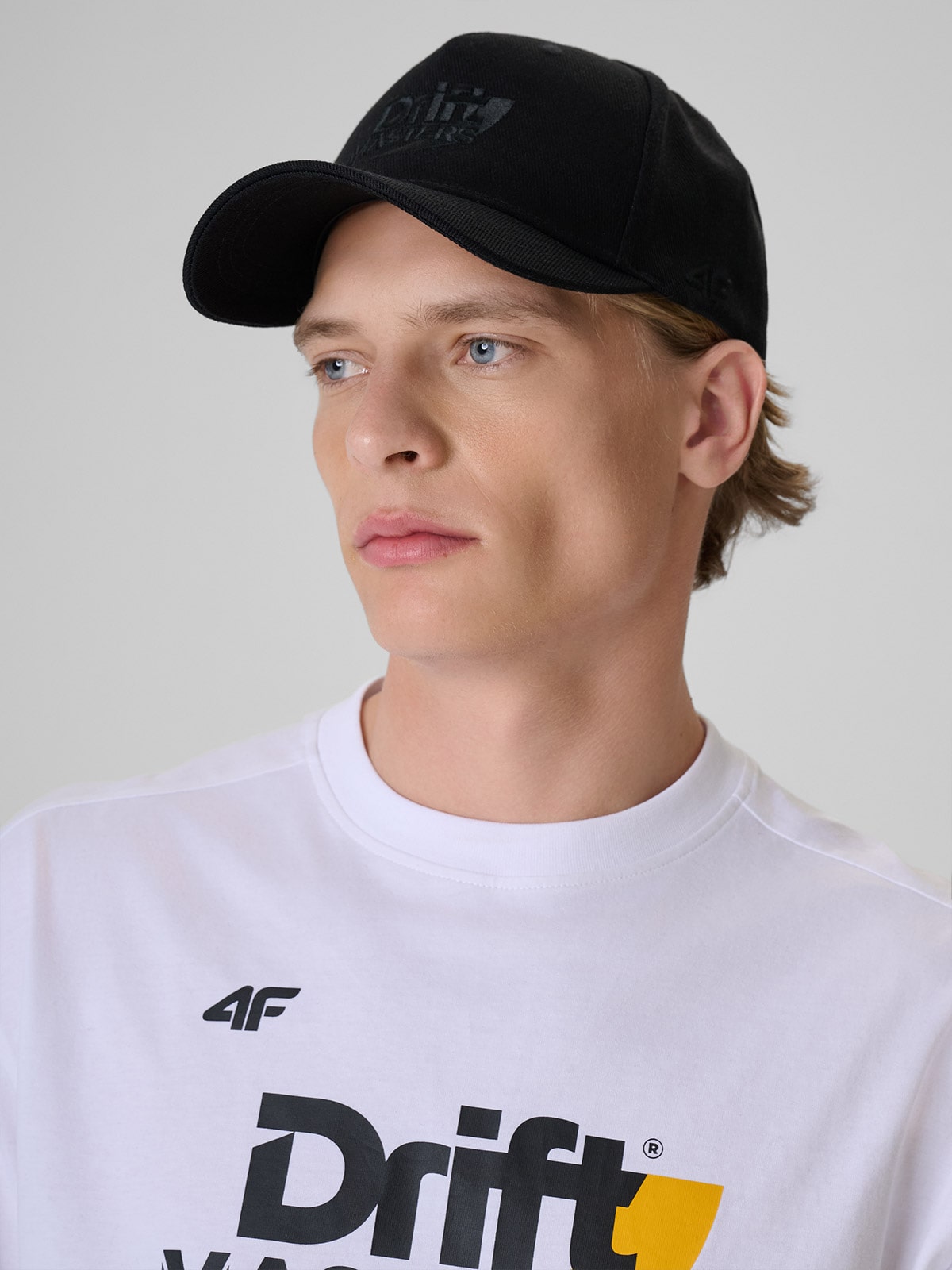 4F Czapka z daszkiem strapback uniseks 4F x Drift Masters - czarna S/M
