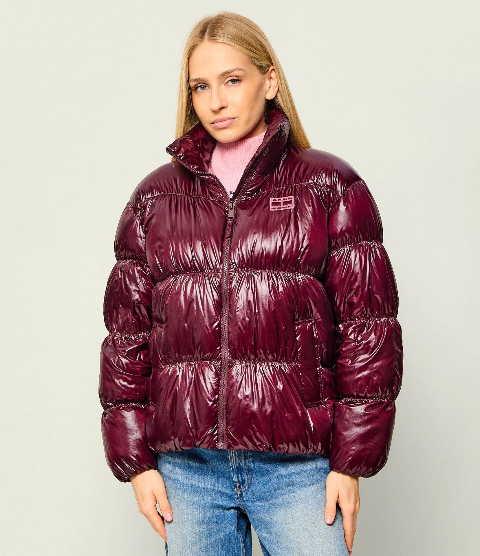 Tommy Jeans Puchowa kurtka Relaxed fit