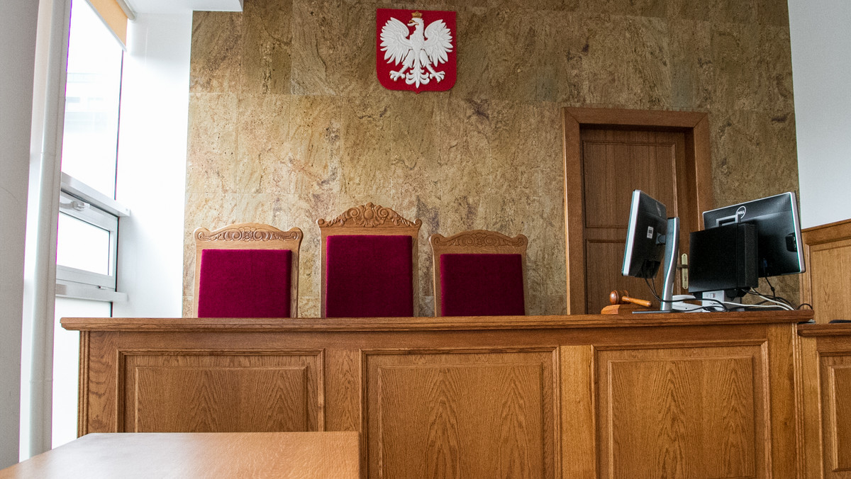 Były prezes SA w Krakowie został zatrzymany przez funkcjonariuszy CBA. Sędziemu mają zostać przedstawione zarzuty w sprawie dotyczącej korupcji w krakowskim sądzie.