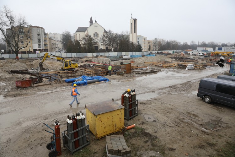 Budowa stacji Targówek II linii metra w Warszawie. (nlat) PAP/Rafał Guz