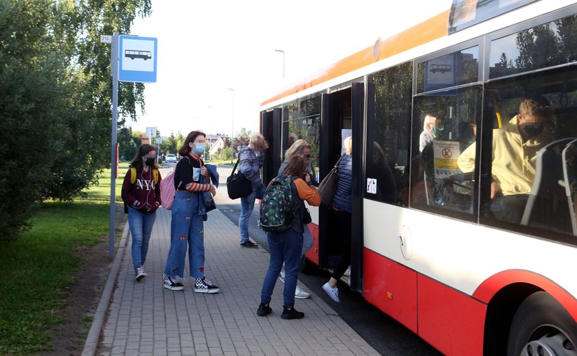 Pamiętaj o przedłużeniu bezpłatnych przejazdów komunikacją miejską