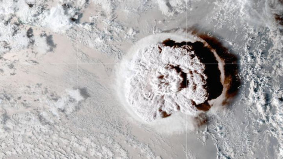 Erupcja Hunga Tonga widziana z kosmosu