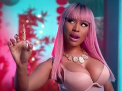 Nicki Minaj w pełnej okazałości, bo noc jest jeszcze młoda [ZDJĘCIA]