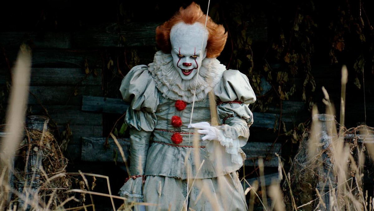 Pennywise z "To", reż. Andres Muschietti, 2017 r.