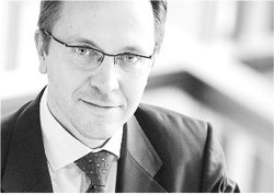 Rybiński: W przyszłym roku czeka nas recesja, będą cięcia etatów