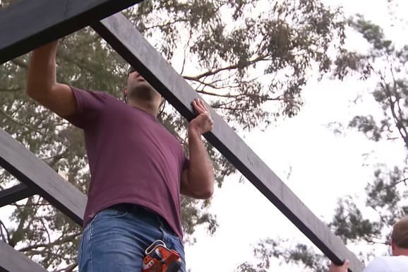 Od brodskog kontejnera od 6.500 evra napravio "kuću budućnosti": Kako za manje od 45.000 evra živeti moderno u prirodi (VIDEO)