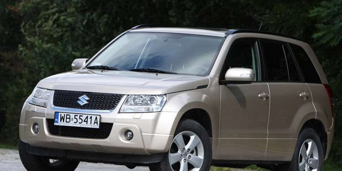 Suzuki Grand Vitara: SUV, co się terenu nie boi