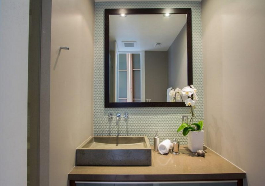 Here is a minimalist bathroom setup.