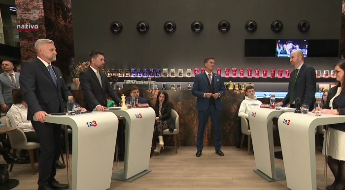Tibora Gašpara a Richarda Takáča prišli podporiť kontroverzné mená: Daniel Bombic a Oskar Rózsa.