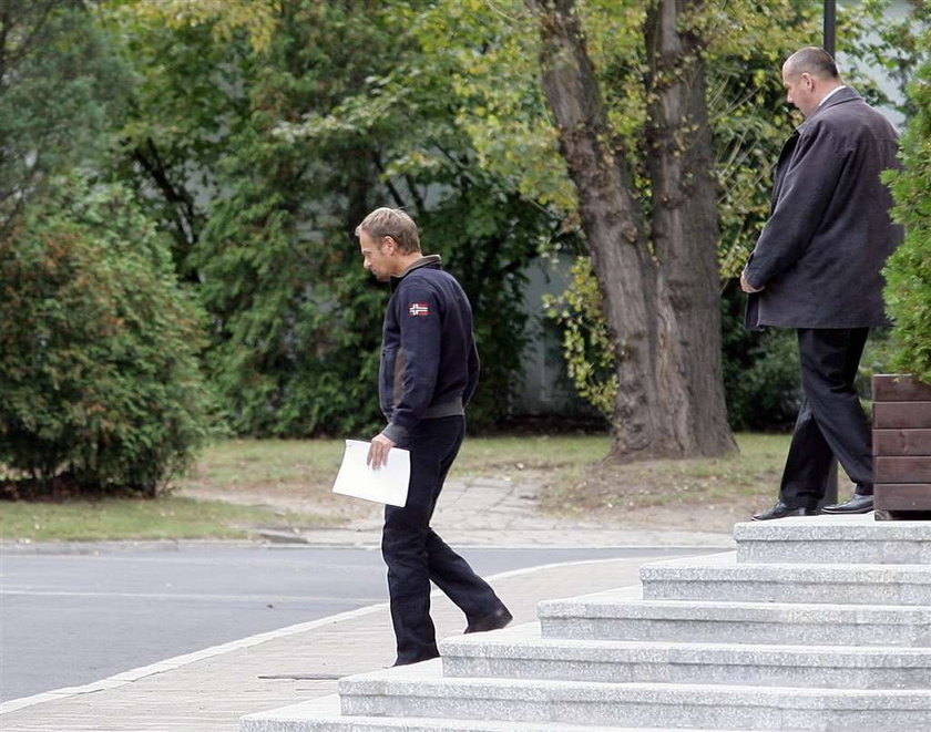 Przez aferę Tusk musi pracować w sobotę