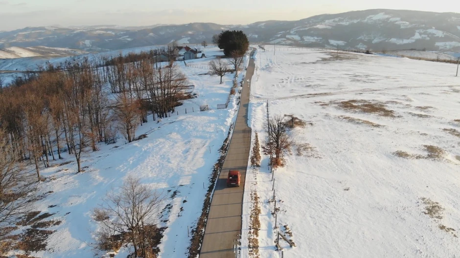 Za Milojka nema boljeg automobila od peglice