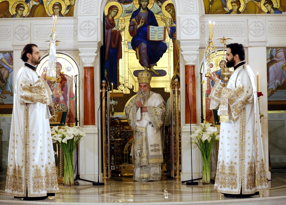 Vaskršnja liturgija Hram Svetog Save