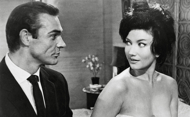 Sean Connery jako James Bond i Zena Marshall, "Dr. No" (1962)