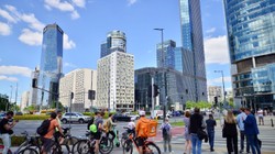 Komu Polacy ufają najbardziej? Pojawił się niespodziewany lider, Trzaskowski traci prowadzenie [SONDAŻ]