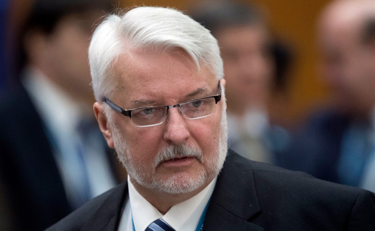 Witold Waszczykowski ma tylko jeden problem. Od momentu objęcia stanowiska szefa MSZ prześladuje go pech.