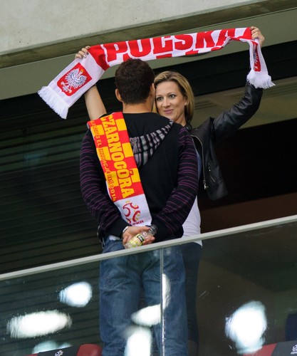 Jerzy Janowicz z piękną partnerką 'lansował' się na Narodowym