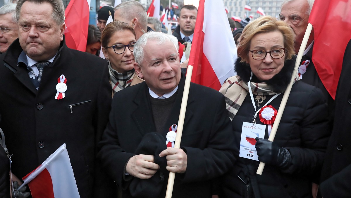 Wspólny marsz to ogromny sukces, to wielki dzień - powiedział prezes PiS Jarosław Kaczyński portalowi ﻿niezalezna.pl﻿, podczas marszu "Dla Ciebie Polsko".