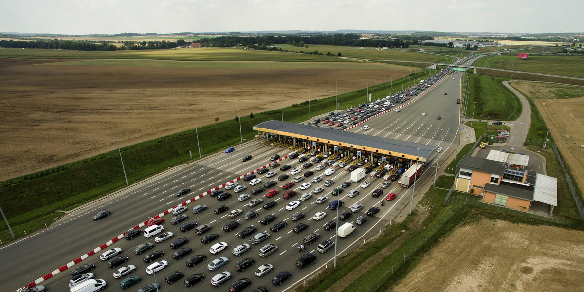 Polacy ruszyli nad morze. Armagedon na A1