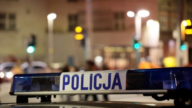 Fałszywi policjanci wyłudzili od dwóch seniorek 50 tys. zł i biżuterię