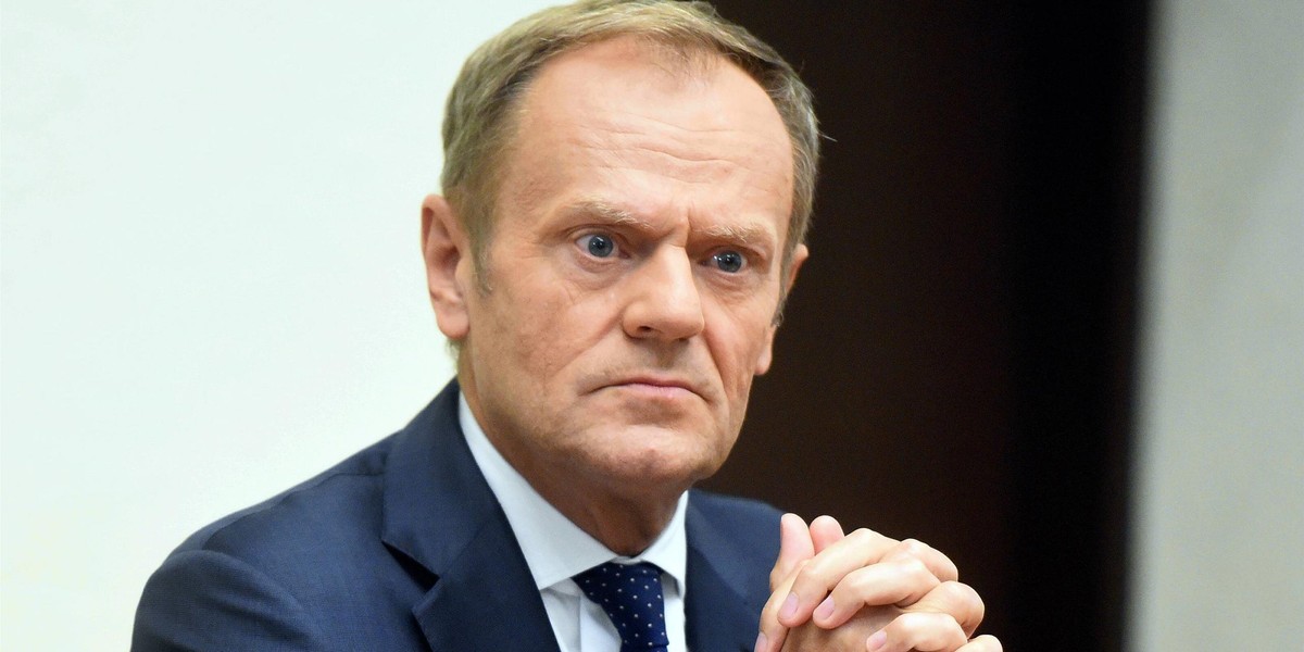 Donald Tusk ma kłopot.