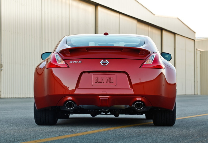 Nissan 370Z z nową twarzą