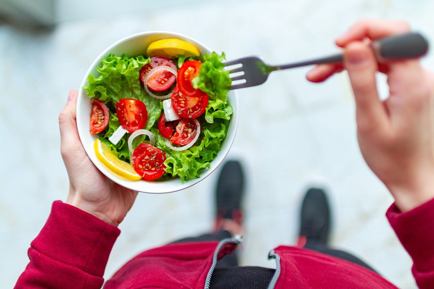 Warto zadbać o zdrową dietę z ujemnym bilansem kalorycznym