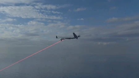 Britansko lasersko oružje "dregonfajer" koje može da obori avione i onesposobi brodove otkrilo je Ministarstvo odbrane zemlje u martu